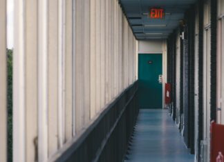 Ściany szklane przeciwpożarowe