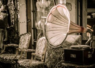 Kto prowadzi dokumentację budowy?