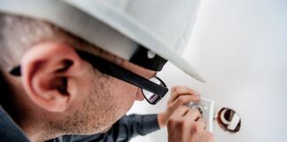 Jak zostać elektrykiem w wieku 30 lat?