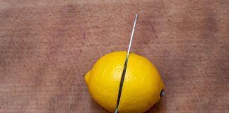 Czy cytrynę można zalać wrzątkiem?