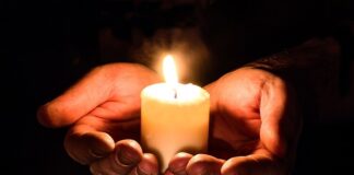 Dlaczego świeca nie daje iskry?