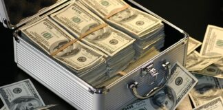 Ile zarabia monter instalacji i urządzeń sanitarnych?