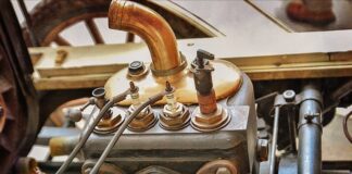 Jaka świeca zapłonowa do skutera 4T?