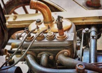 Jaka świeca zapłonowa do skutera 4T?