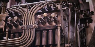 Czy w silnikach diesla są świece?