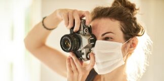 Z czego izolacją pozioma fundamentów?